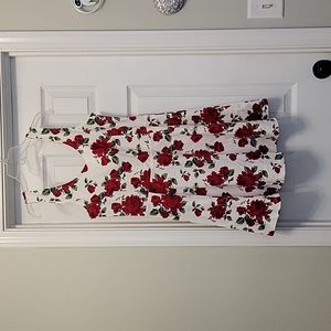 NWT. H&M white floral skater dress in size 14.
